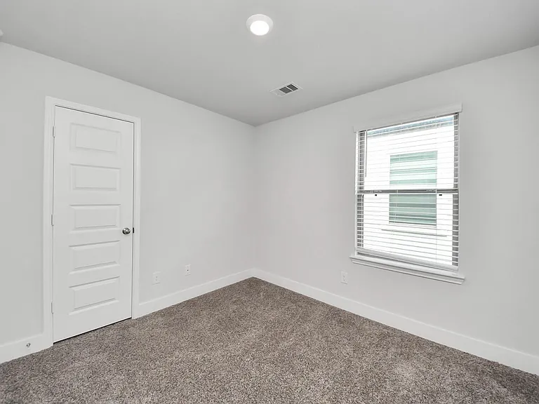 4423 Santorini Ln — Photo 26