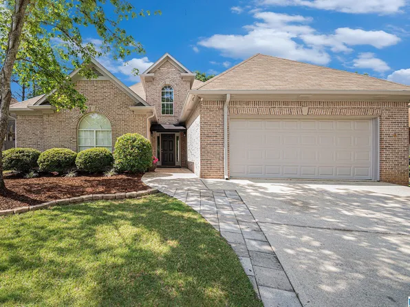 8365 Wynwood Cir, Helena, AL 35080