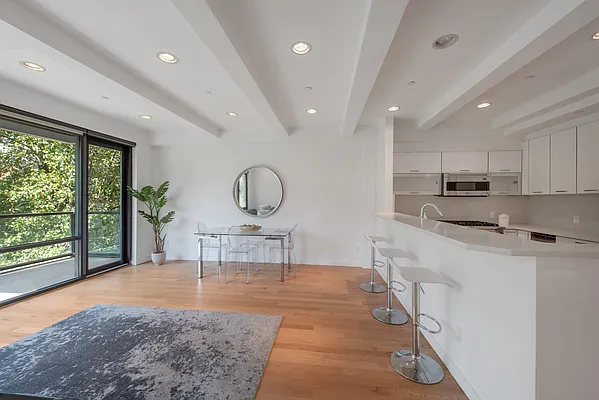 Sold by Compass | media 2