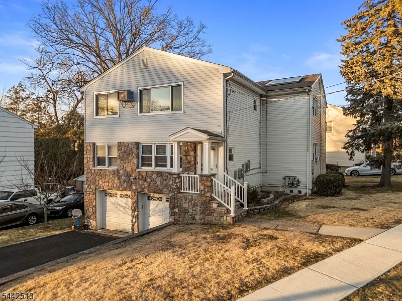3 bed, 2.0 bath, $3,600 — Photo 1