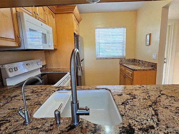 5th image of 9230 Lagoon Pl APT 310