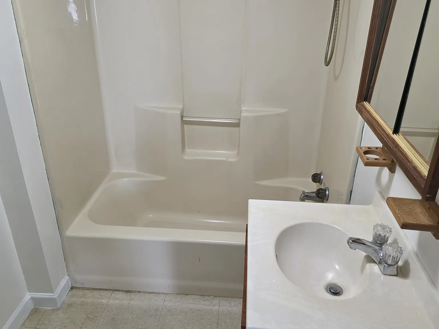 Studio, 415 sqft, $700 — Photo 4