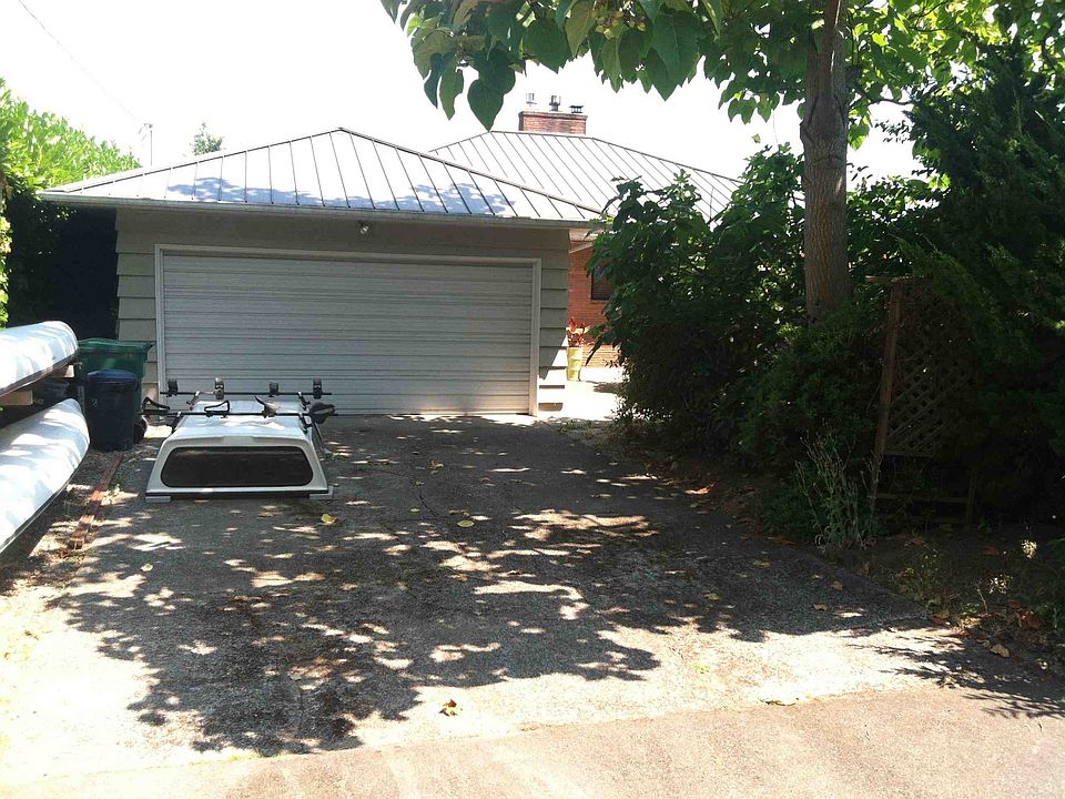 1st image of 10738 Durland Ave NE