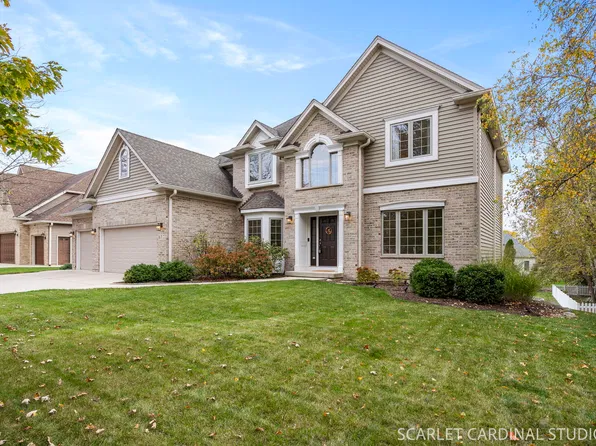 617 Hickory St, Sugar Grove, IL 60554