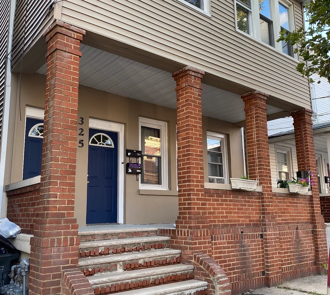 3 bed, $2,250 — Photo 1
