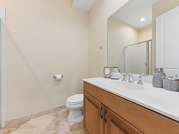 4th image of 41 Via Floresta Dr