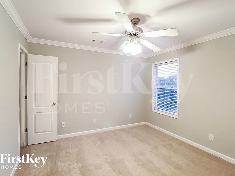2071 Lily Valley Dr — Photo 9