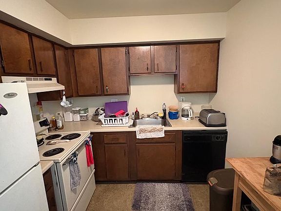 3rd image of 5200 Hilltop Dr APT A21