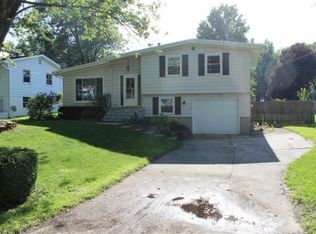 4177 Bell Ave NE, Grand Rapids, MI 49525