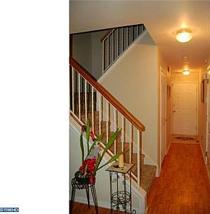 3rd image of 46 Theo Ct