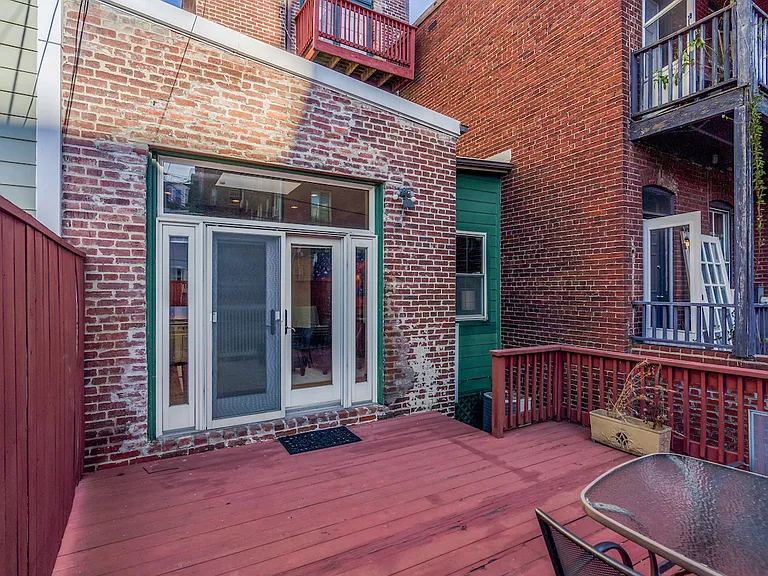 1820 Calvert St NW — Photo 30