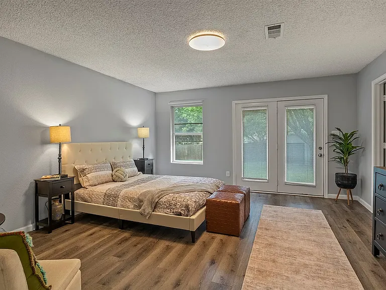 706 Henslee Dr — Photo 11