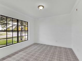 8611 Old Towne Way, Boca Raton, FL 33433