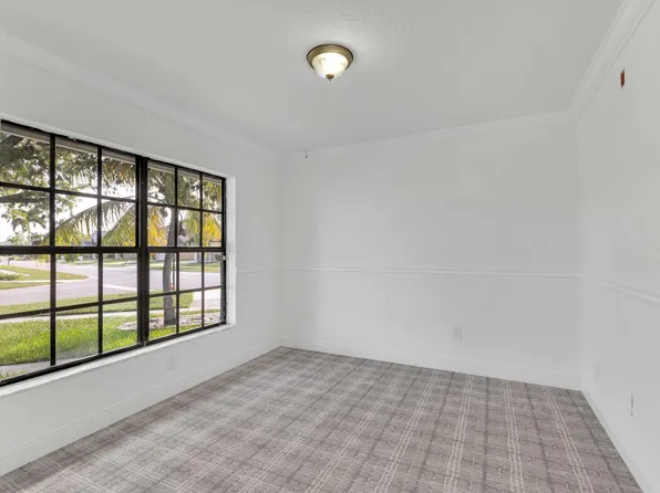 8611 Old Towne Way, Boca Raton, FL 33433