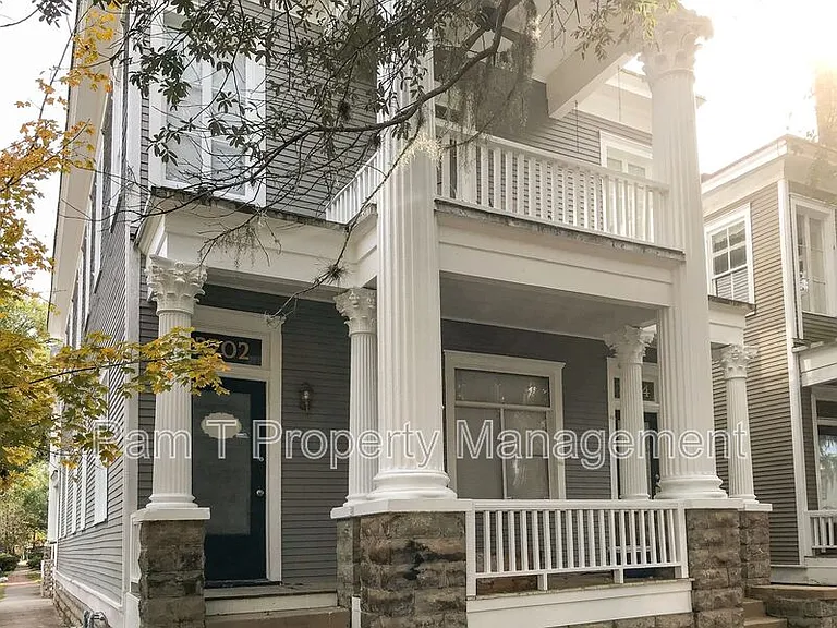 2202 Bull St — Photo 1