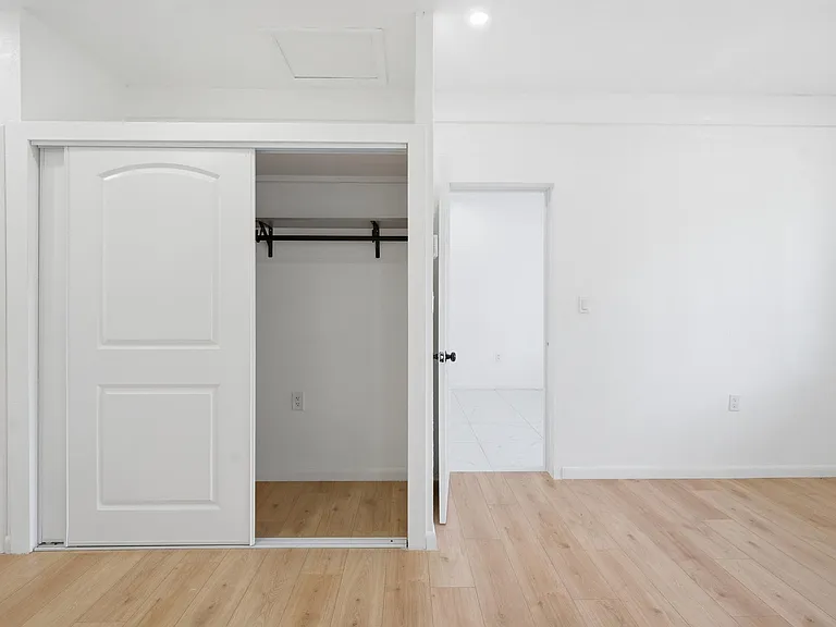 340 SW 11th Ave #2A — Photo 8