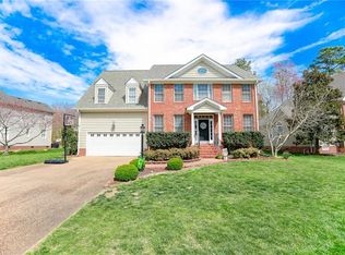 20549 Creekside Dr, Smithfield, VA 23430