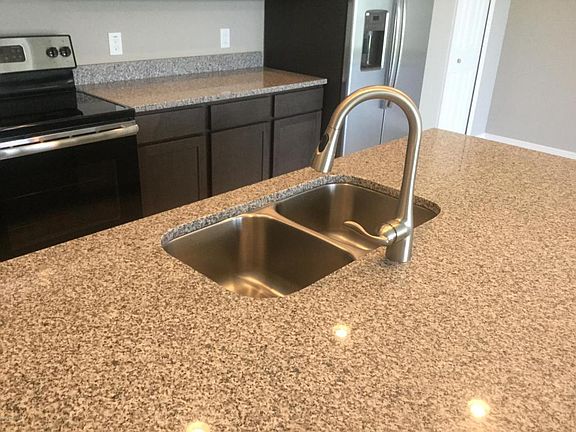 5th image of 3935 Sage Brush Cir