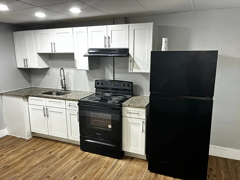 2146 Inwood Ter — Photo 18