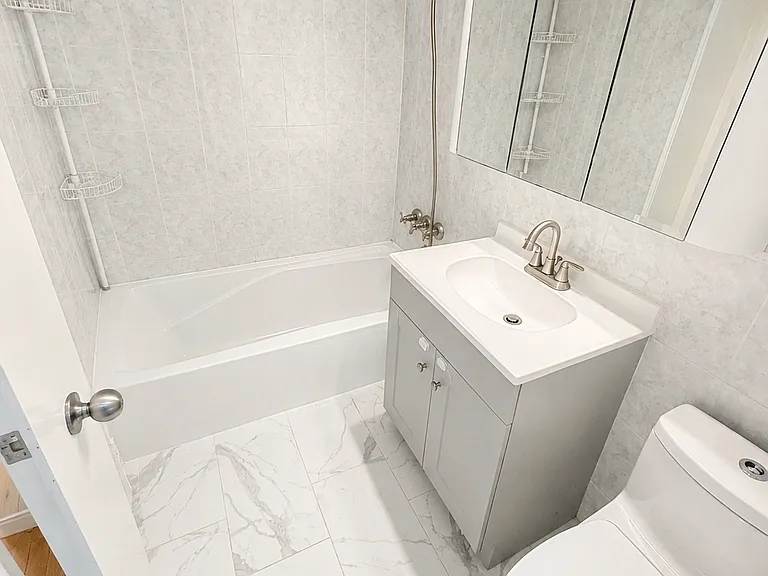 2277 Homecrest Ave #4P — Photo 9