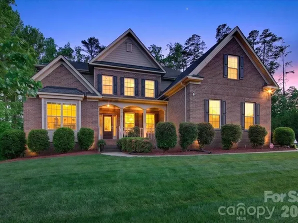 9311 Scorpio Ln, Mint Hill, NC 28227