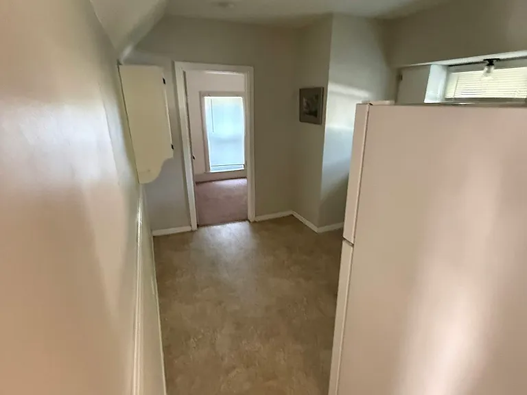 516 S Oak St #B — Photo 3