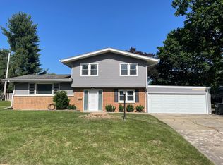 903 Chelsea Pl, Washington, IL 61571