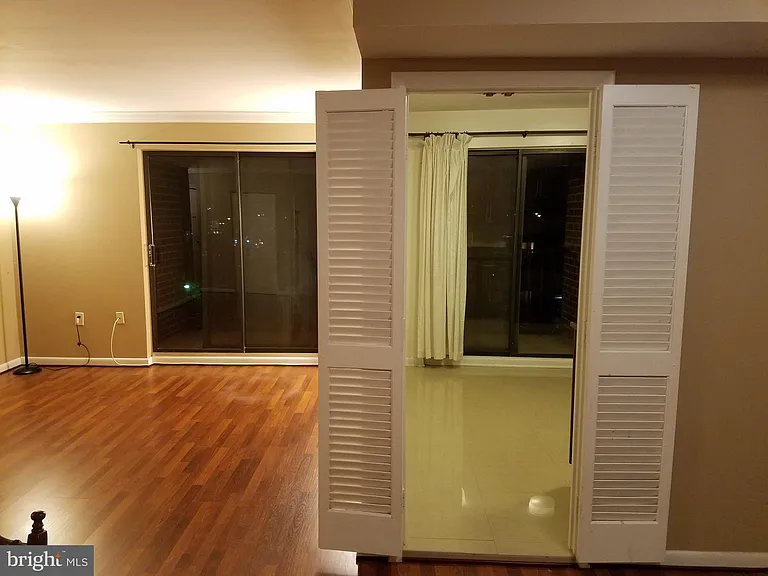 134 Roberts Ln #402 — Photo 6