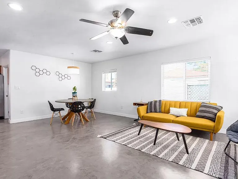 1802 N Whittier Dr — Photo 4