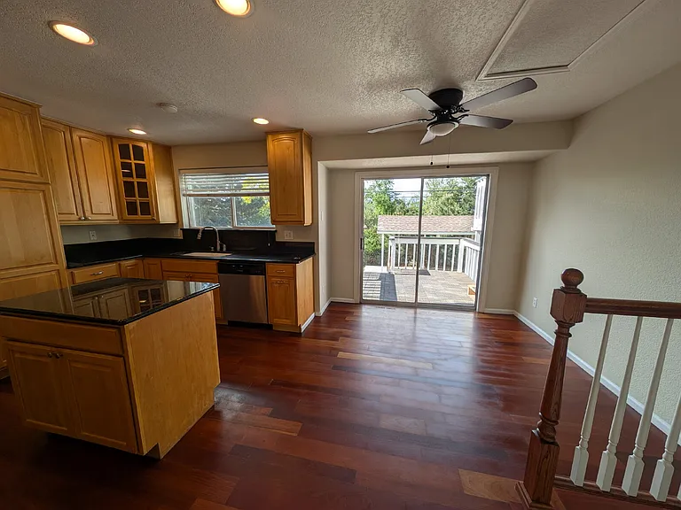 1175 E Dry Creek Pl — Photo 6