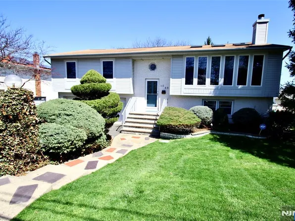 13-55 Lyle Ter, Fair Lawn, NJ 07410