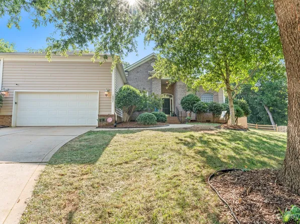 10057 Falmouth Ln, Charlotte, NC 28269