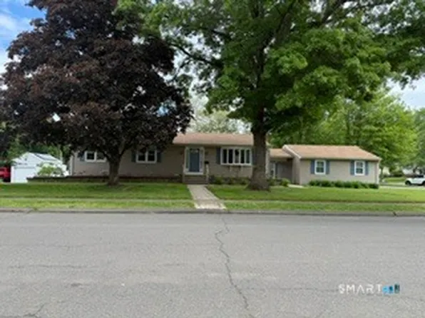 61 Bluebird Ln, Berlin, CT 06037