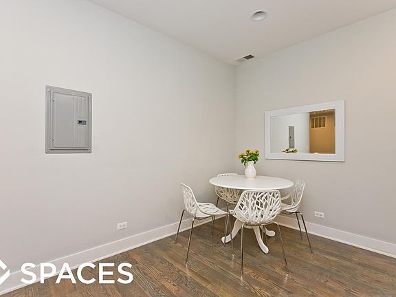 2nd image of 2620 N Rockwell St #2SRE