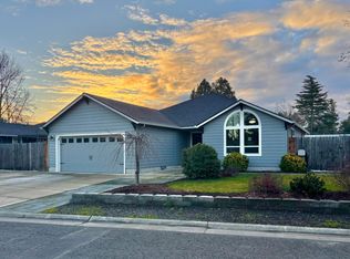 166 Nadine Ln, Central Point, OR 97502