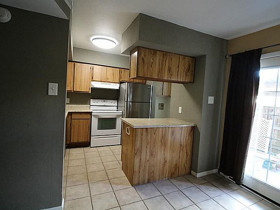 3rd image of 1900 Bay Area Blvd #113