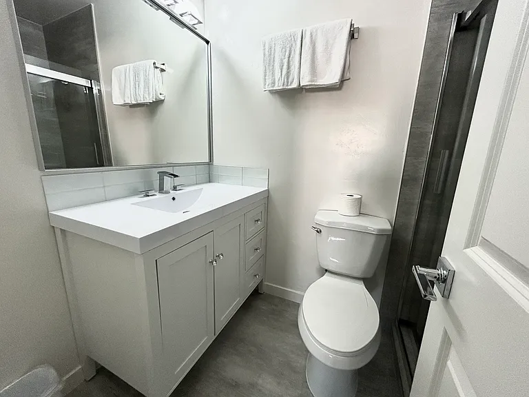 1623 Oliver Ave #C — Photo 11