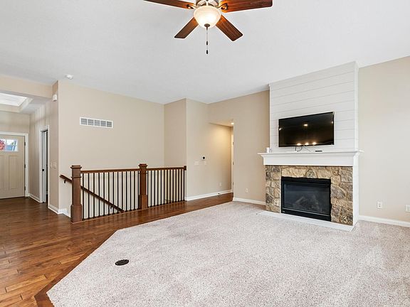 2nd image of 4701 Pheasant Creek Ave