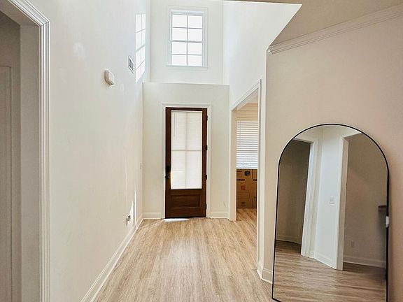 3rd image of 1255 Honey Ln