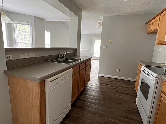 5th image of 442 Boysenberry Ln