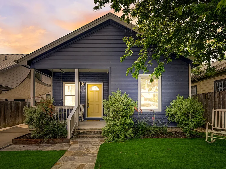 1302 Cedar Ave — Photo 43