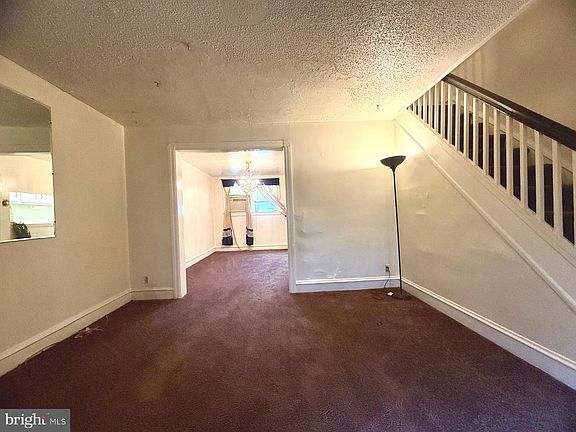 5th image of 549 Littlecroft Rd