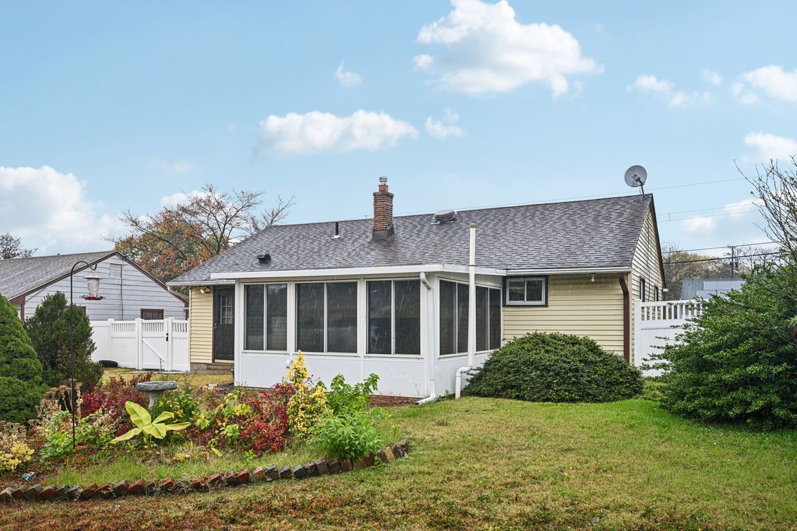 next background image