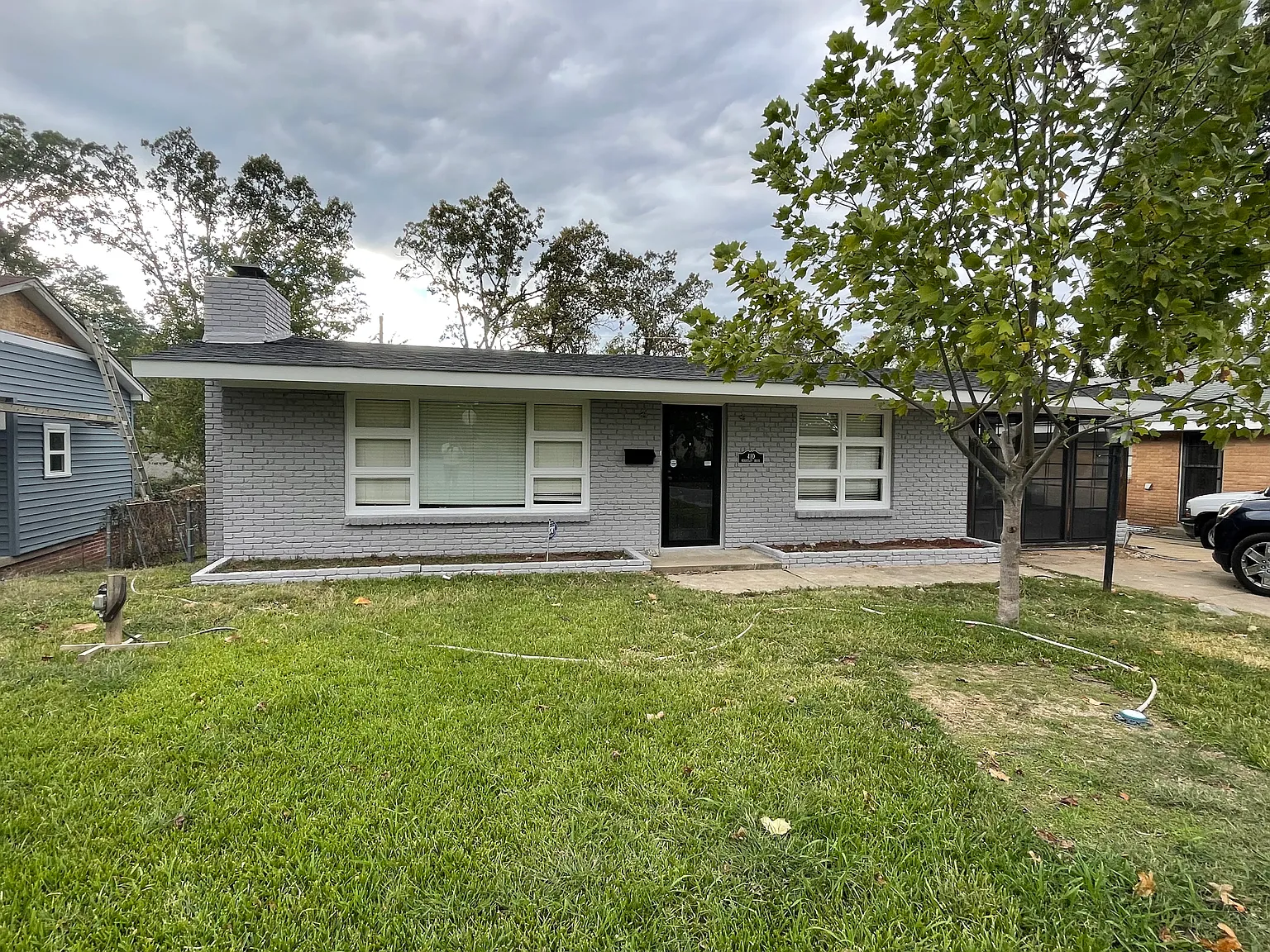 410 Keightley Dr — Photo 1