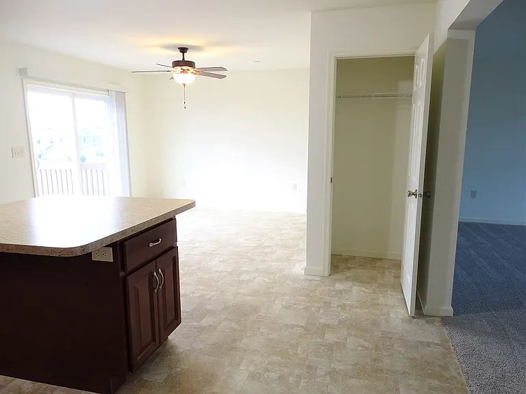 320 Meadow View Dr — Photo 7