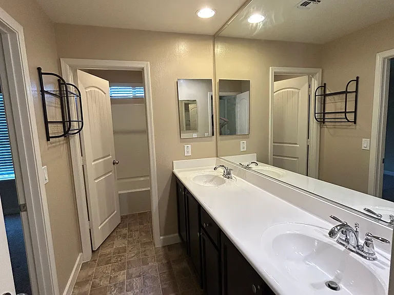 Dual sinks in bathroom 2 - upstairs