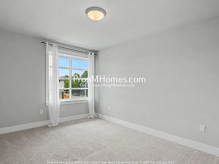 3544 SW Tegart Ln — Photo 14