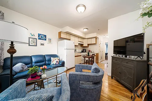 606 Jefferson St #2R Photo 1
