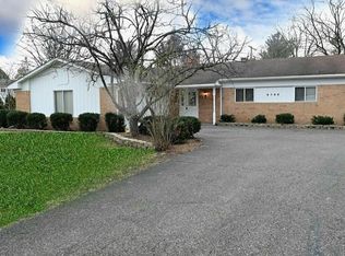 3755 W South Blvd, Troy, MI