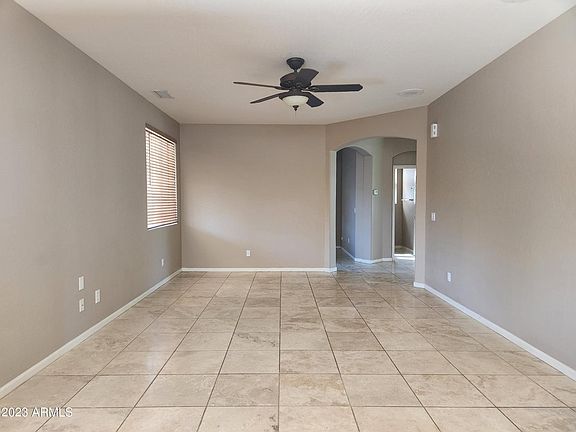 5th image of 421 W Flamingo Dr